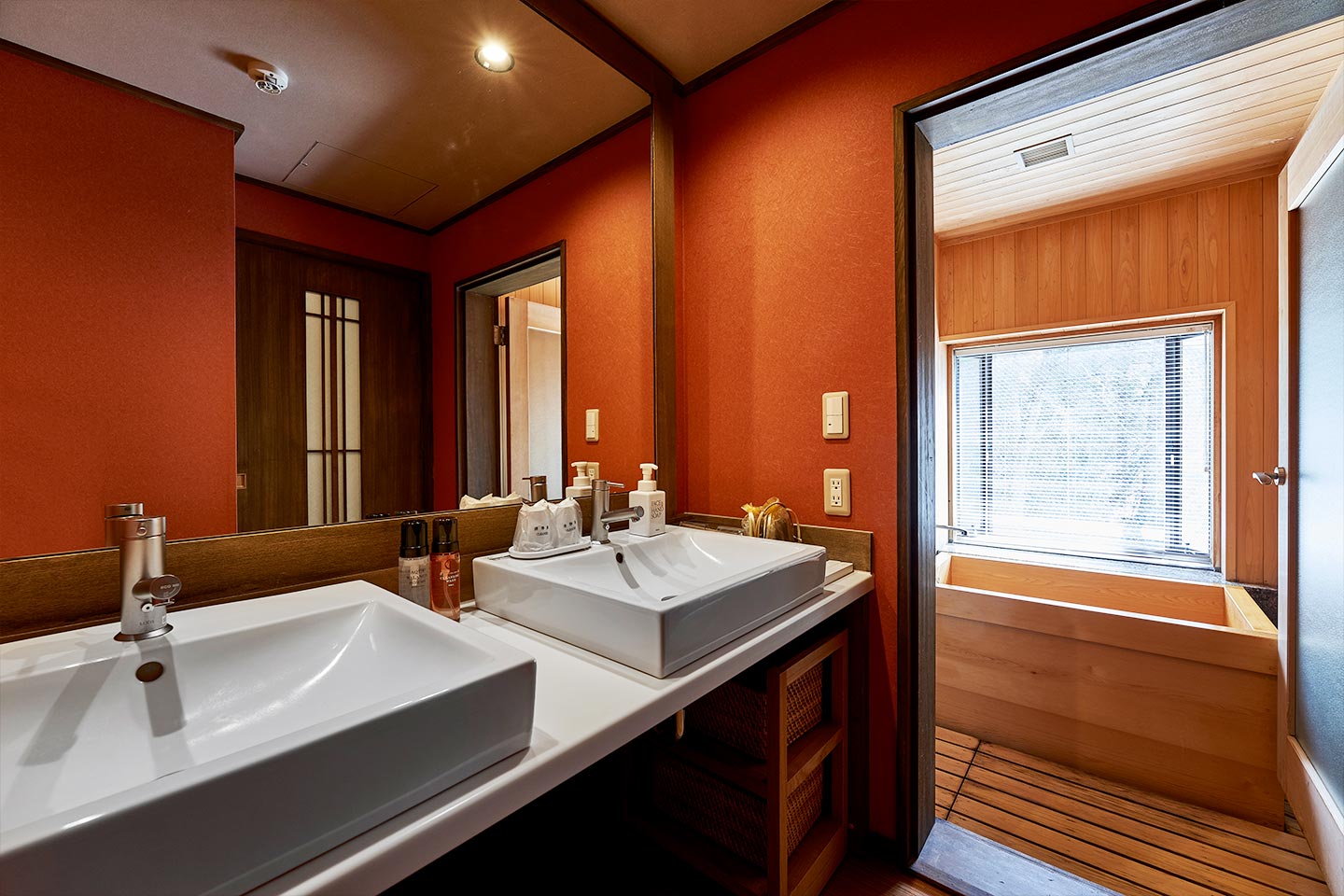檜風呂付き ジュニアスイート和洋室